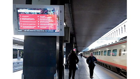 Giornata di caos sui treni, guasto a Roma paralizza circolazione