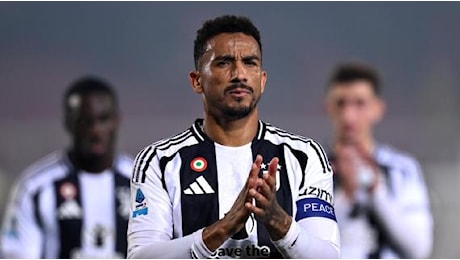 Danilo ai margini della Juve, post enigmatico: Uomo eroico se non appartiene al gregge