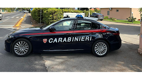 Regione – Rischia di annegare, Carabiniere eroe si tuffa in mare e salva una donna