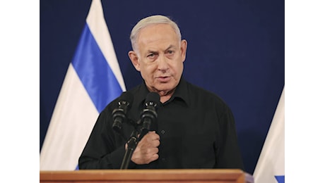 Missile su Israele, 11 bambini uccisi. Netanyahu anticipa il ritorno e convoca il gabinetto di sicurezza