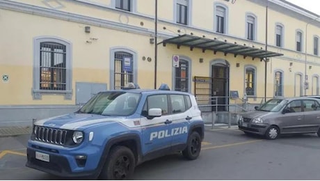 Melegnano, accoltellato al torace e alla schiena vicino alla stazione: grave 22enne