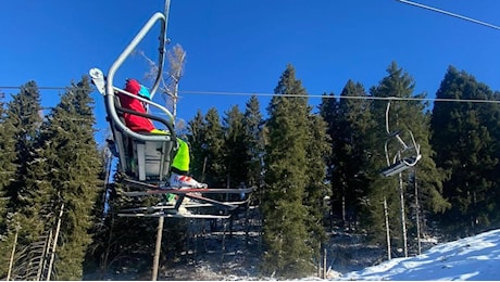 Monte Pora, bambino di 7 anni precipita dalla seggiovia: illeso grazie al cumulo di neve fresca