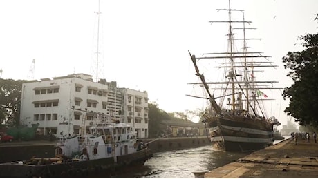 L’ Amerigo Vespucci arriva a Mumbai