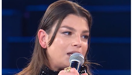 ''A Maria ho dovuto dirlo perché era un problema importante'': Emma spiega perché disse solo alla De Filippi del tumore durante 'Amici'