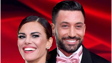 Bianca Guaccero e Giovanni Pernice non si nascondono più: il bacio che conferma l’amore