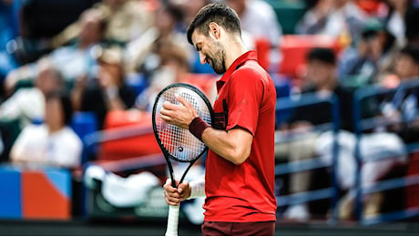 Novak Djokovic si ritira dalla corsa alle ATP Finals