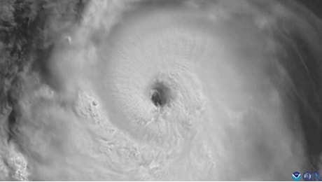 Lo spaventoso video dell’uragano Beryl, il mostro che sta devastando i Caraibi