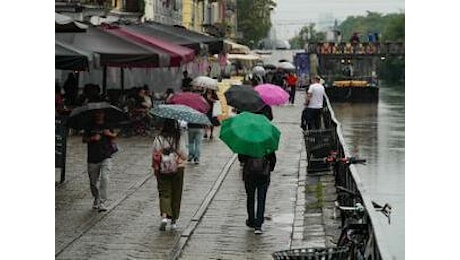 Allerta meteo arancione oggi, allarme nubifragi al Centro e al Sud