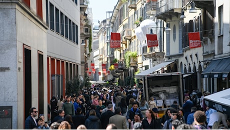 Milano, la carica dei 300 mila visitatori per la Design week (cinesi in testa). Brera e l'Università Statale le mete più gettonate