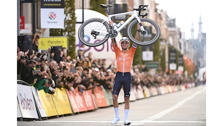 Mondiali Gravel Leuven 2024, ottavo titolo iridato per Mathieu van der Poel!