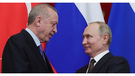 Siria, Erdogan: “Damasco lavori a una soluzione politica della guerra”. Putin difende Assad: “Fermare l’aggressione terroristica”