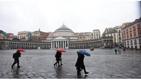 Meteo Napoli domani, l'allerta diventa arancione in Campania: prorogata l'emergenza