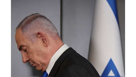 Mandato di cattura, bufera su Netanyahu: Corte antisemita. Gli Usa lo lo sostengono, ma per l'Ue va arrestato