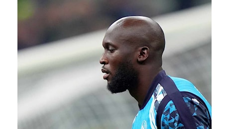 Inter-Napoli, solo fischi e cori contro Lukaku: la reazione del belga