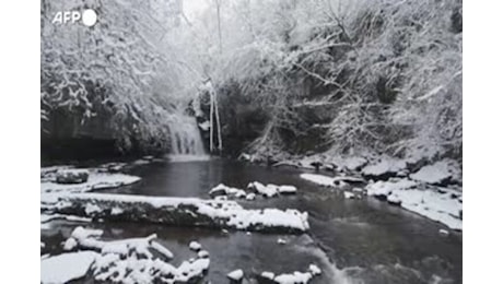 Maltempo in Gran Bretagna, allerta meteo per neve e ghiaccio