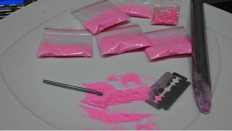 Cocaina rosa, cos'è e quali sono i pericolosi e imprevedibili effetti sull'organismo