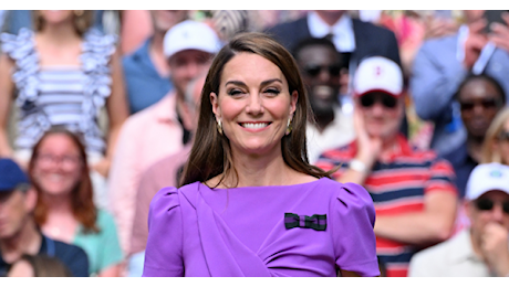 Il pubblico di Wimbledon accoglie Kate Middleton con una standing ovation