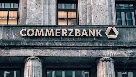 Commerzbank, la banca della porta accanto per le Pmi tedesche: la crescita, i venti contrari, le mire di Orcel