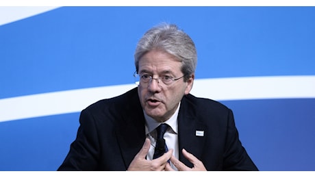 Gentiloni contro libertà d'espressione e pro censura dell'informazione: Dai social media rischio per la democrazia, come Monti nel 2021