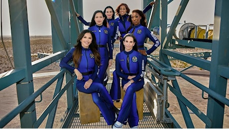 Usa, Katy Perry nello spazio su razzo Blue Origin, il primo equipaggio tutto al femminile dal 1963