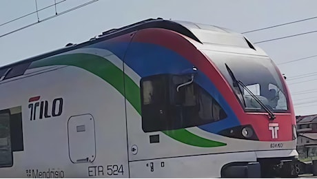 Treno Tilo deraglia oltre il confine. Disagi per i pendolari