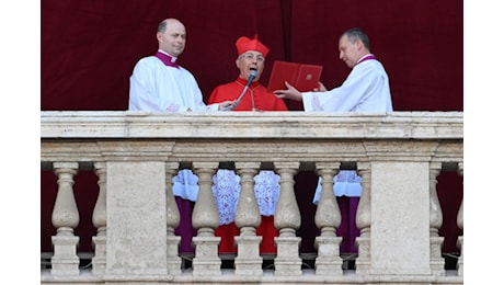 'Habemus papam', il boato dei centomila di San PIetro