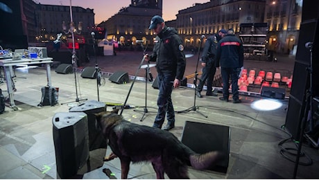 Concerto di Capodanno a Torino, i controlli della polizia da piazza Castello a tutta la zona rossa