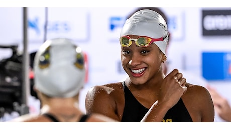 Nuoto 2025 - Record italiano di Sara Curtis nei 100 stile, superata Federica Pellegrini - Video