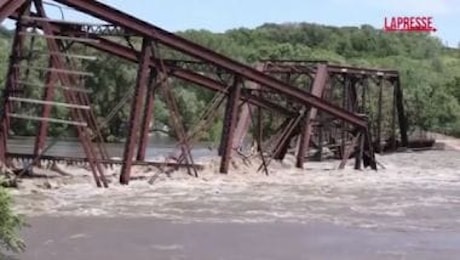 Usa, alluvione nel Midwest: crolla ponte nel South Dakota