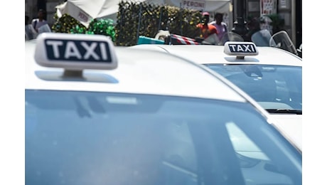 Dagli aerei a taxi e trasporti merce: gli scioperi nel mese di dicembre 2024