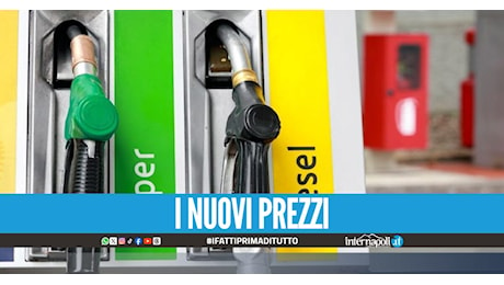 Il prezzo della benzina continua a salire, nuovi aumenti nel 2025