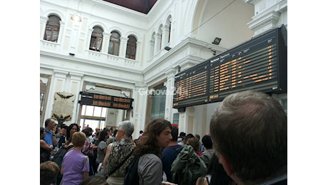 Sciopero per treni, autobus e scuola. Ecco le modalità delle prime agitazioni dell’anno