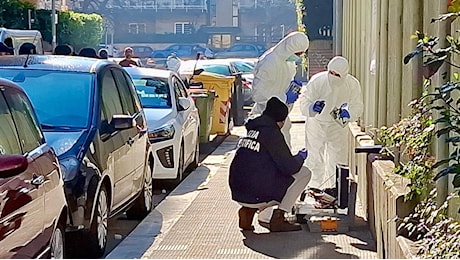 Neonato morto nella culla termica a Bari, indagati il parroco e il tecnico che la riparò dopo un blackout