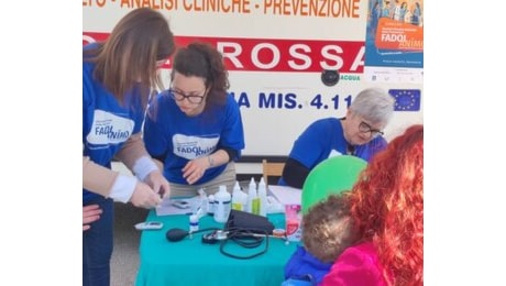Medici e infermieri in piazza per la prevenzione