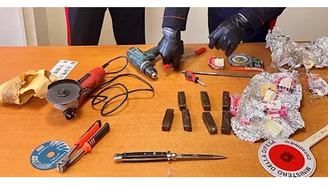 Anzio. Droga e arnesi da scasso in auto. Non si fermano all’alt dei Carabinieri. Raggiunti ed arrestati due uomini di origine marocchina