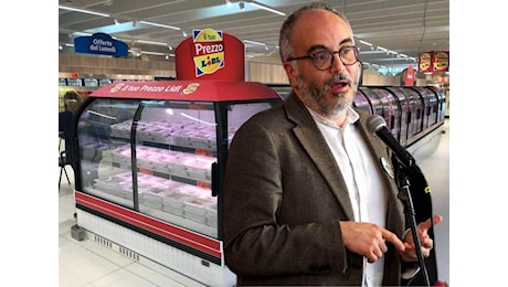 Christian Raimo e la rivoluzione dalle trincee del Lidl. Altro che il ministro Valditara e Star Wars...