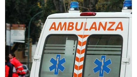 Un bambino di 8 anni morto nel cortile di casa, tragedia in provincia di Avellino: schiacciato dal tavolo mentre gioca