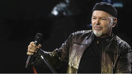 Vasco Rossi - I magnifici 7, oggi su Canale 5 il docufilm con i concerti di San Siro