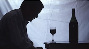 Abuso di alcol aumenta rischio Alzheimer e Parkinson, lo studio