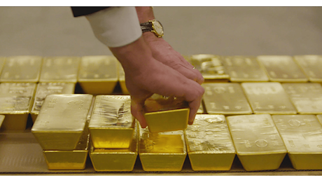 L'oro raggiunge i massimi di sempre nel fine settimana nonostante i colloqui sui dazi commerciali e la Fed “senza cambiamenti”.