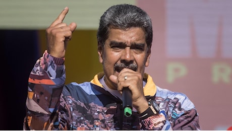 Maduro critica il sistema elettorale in Brasile, Usa e Colombia