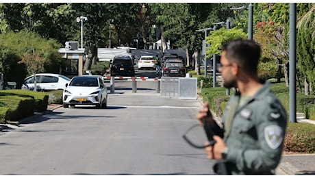 Israele: «Quarta serie di attacchi nell'area di Dahieh contro obiettivi Hezbollah»