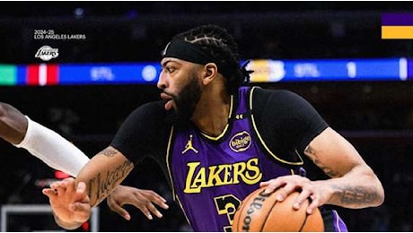 NBA - Lakers preoccupati per Anthony Davis, colpito al piede