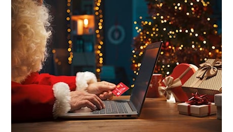 Regali di Natale: gli italiani li comprano sempre di più online?