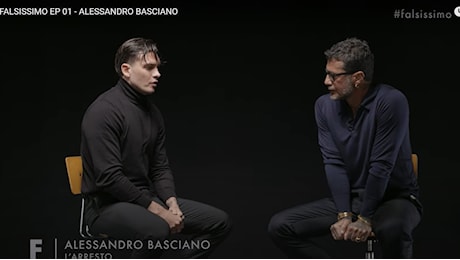 Basciano: Io tradito: Sophie appresso ad Aron Piper fatto di droga