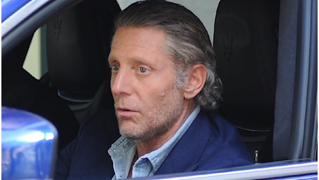 Lapo Elkann in rosso dopo la chiusura di Italian Independent: sul suo conto corrente in banca solo 1200 euro