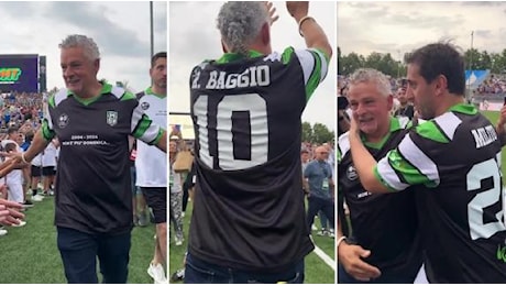 Lo stadio di Novara abbraccia Baggio, le lacrime di Roby per l'affetto della gente dopo la rapina