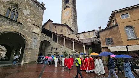 «L’ulivo che teniamo fra le mani indica il nostro desiderio di seguire Gesù»