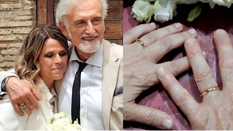 La cantante Tosca Donati ha sposato l'attore Massimo Venturiello: le foto social