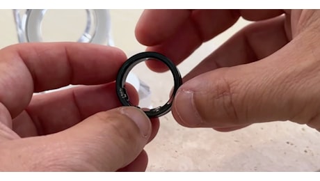 Da oggi ad Arese il Samsung Galaxy ring, l’anello magico per controllare la salute